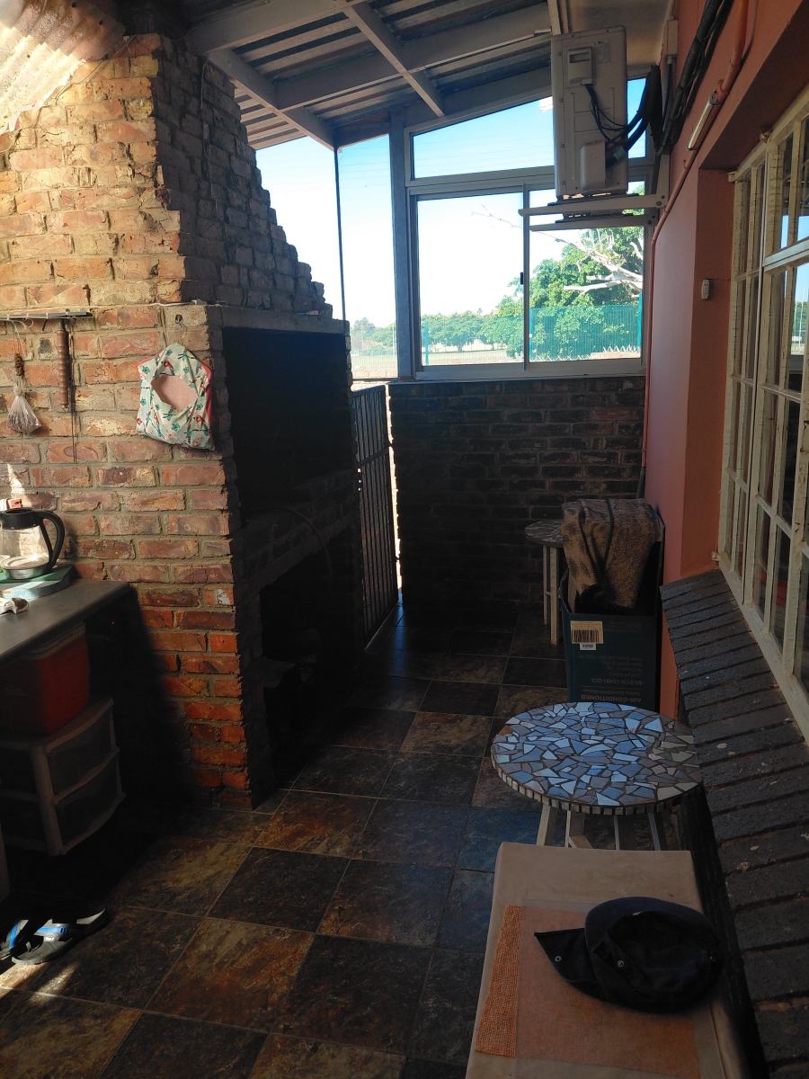 4 Bedroom Property for Sale in Bothasrus Eastern Cape